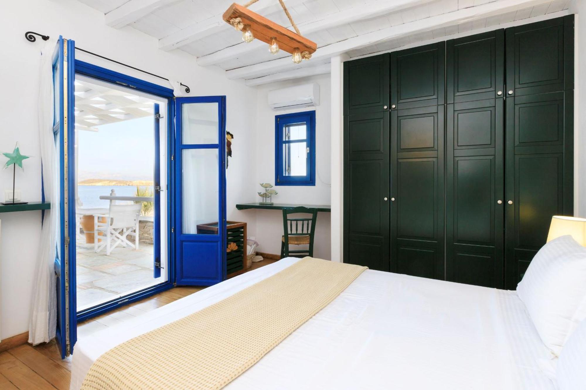 Martineli Residence - A Beachfront Estate 드리오스 외부 사진