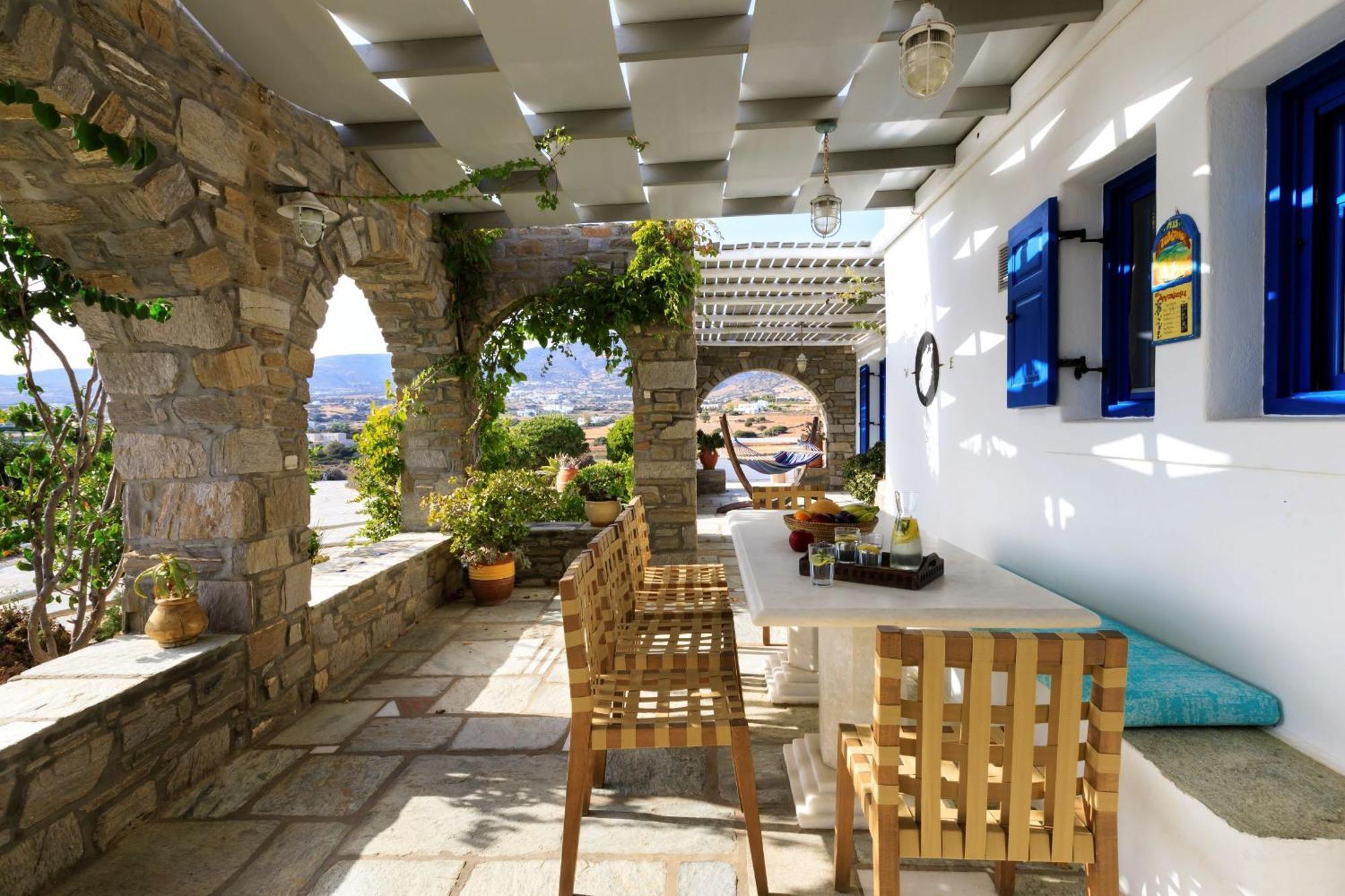 Martineli Residence - A Beachfront Estate 드리오스 외부 사진