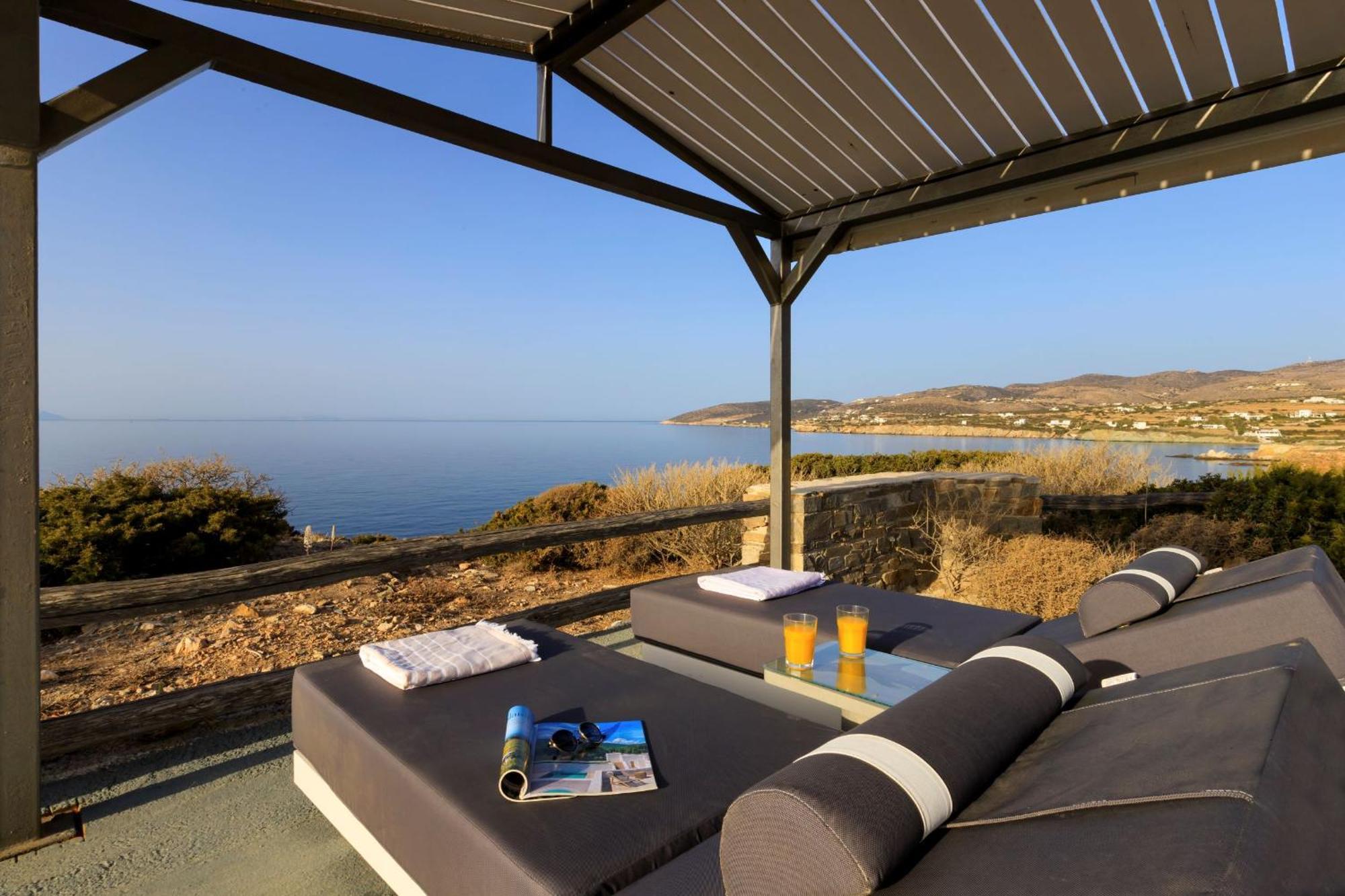 Martineli Residence - A Beachfront Estate 드리오스 외부 사진